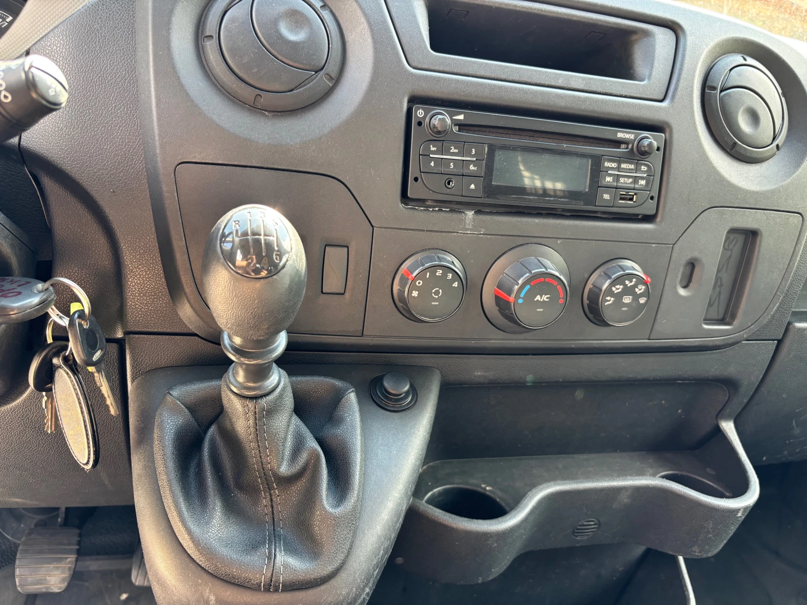 Opel Movano 2, 3D.130k.Klim.127х.км., снимка 11 - Бусове и автобуси - 54621123