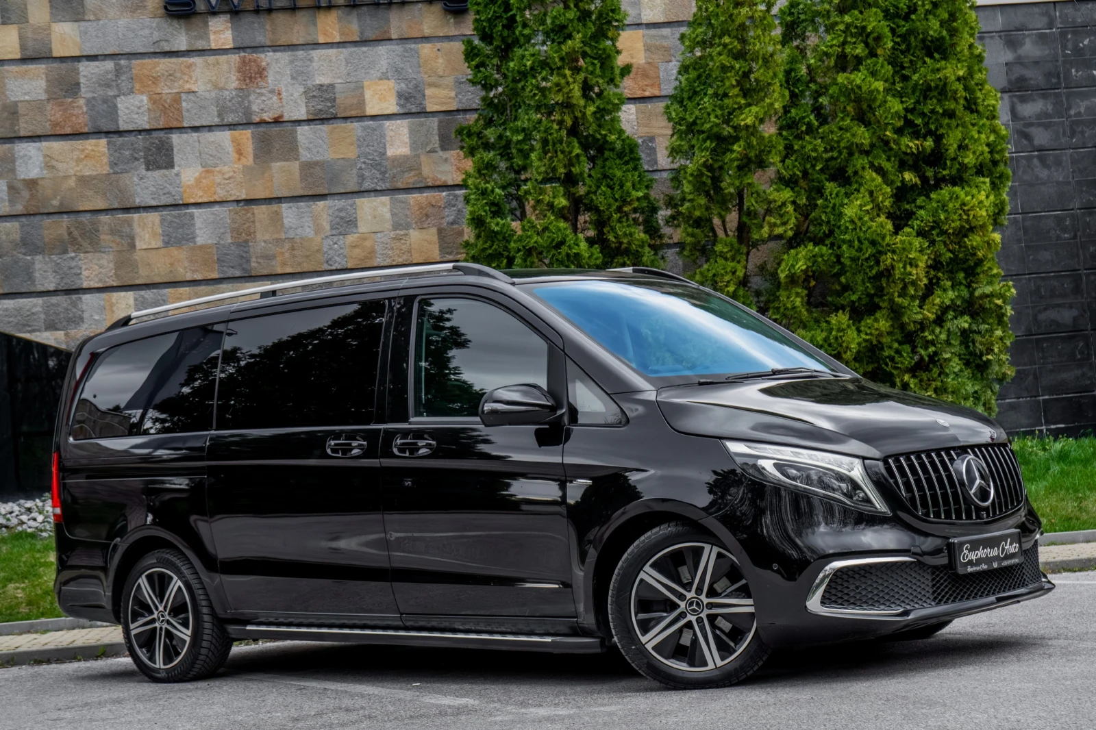 Mercedes-Benz V 220 d* BUSINESS* PANORAMA* LONG* MEMORY* DISTRONIC, снимка 7 - Бусове и автобуси - 54672568