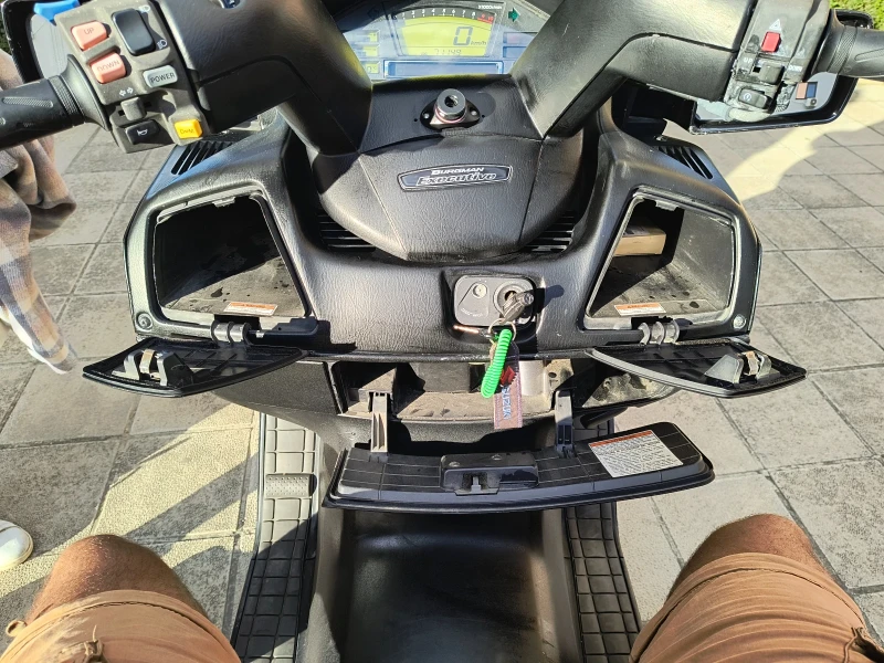 Suzuki Burgman 650 EXECUTIVE ABS, снимка 9 - Мотоциклети и мототехника - 51761504