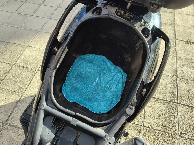 Suzuki Burgman 650 EXECUTIVE ABS, снимка 5 - Мотоциклети и мототехника - 51761504