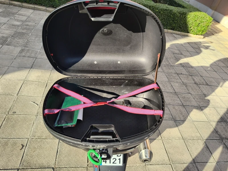 Suzuki Burgman 650 EXECUTIVE ABS, снимка 6 - Мотоциклети и мототехника - 51761504