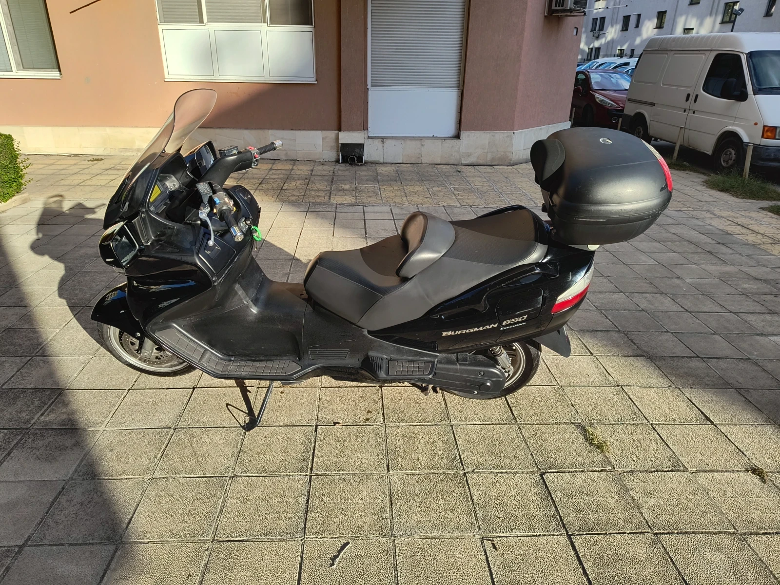 Suzuki Burgman 650 EXECUTIVE ABS - изображение 2