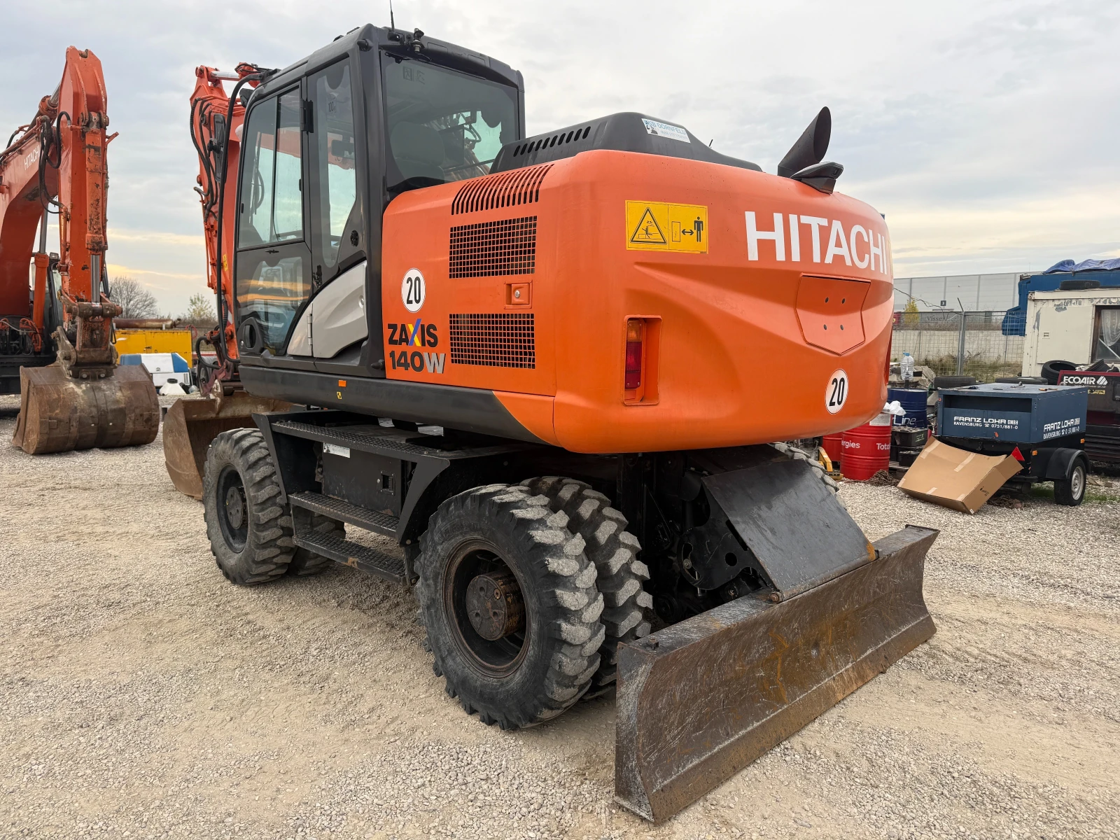 Багер Hitachi ZX 140W-5B, снимка 8 - Индустриална техника - 55560053