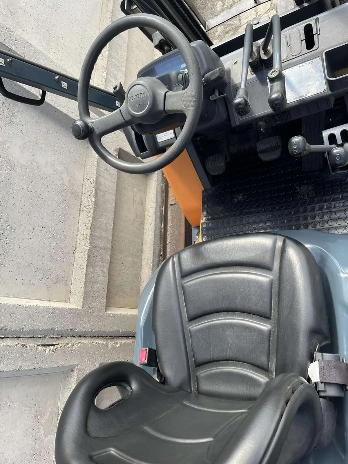  Toyota  | Mobile.bg   6