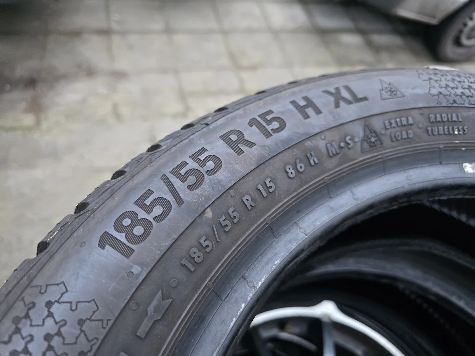 Гуми Зимни 185/55R15, снимка 8 - Гуми и джанти - 56725548