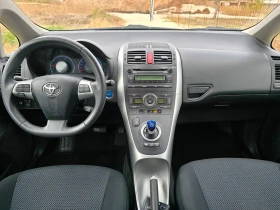 Toyota Auris 1.8VVT-I  HYBRID, снимка 11