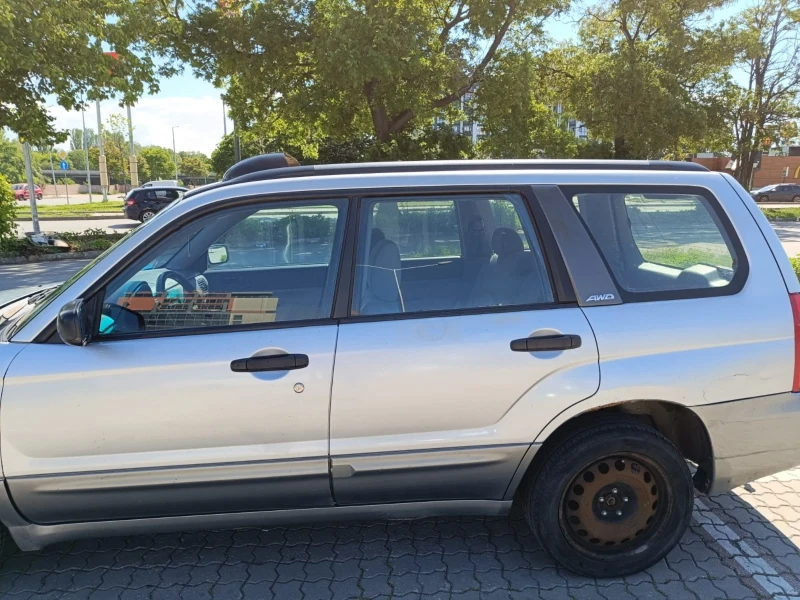 Subaru Forester, снимка 2 - Автомобили и джипове - 52801921