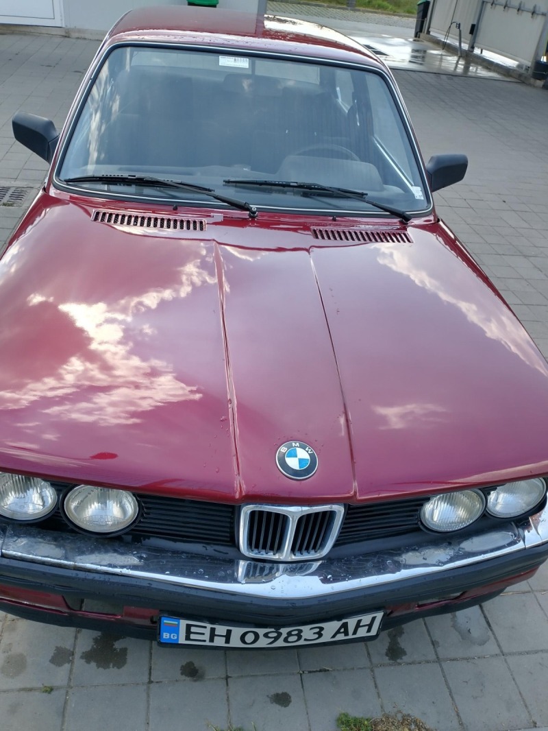 BMW 320, снимка 6 - Автомобили и джипове - 45604511