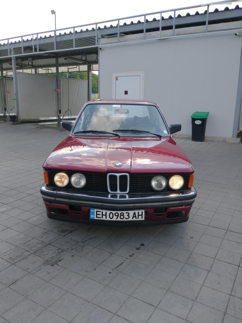 BMW 320, снимка 1 - Автомобили и джипове - 45604511