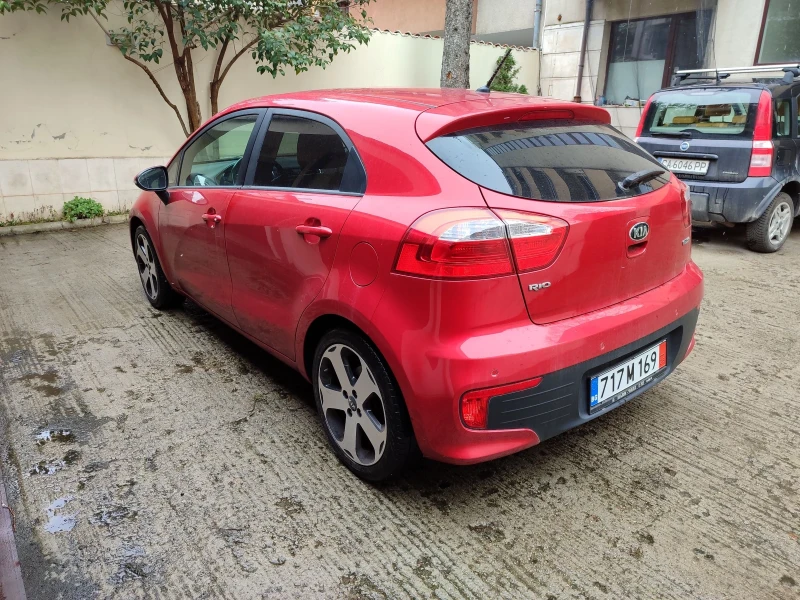 Kia Rio 1.2 бензин, снимка 6 - Автомобили и джипове - 52247068