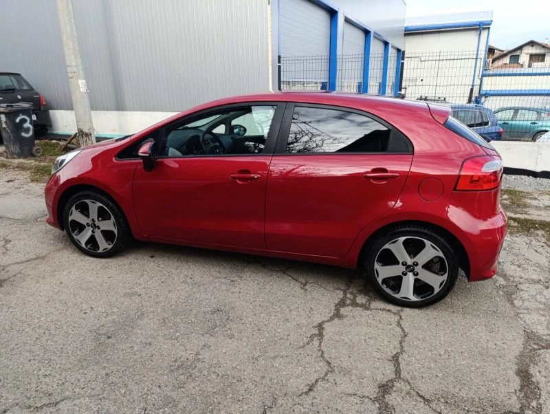 Kia Rio 1.2 бензин, снимка 6 - Автомобили и джипове - 48025465