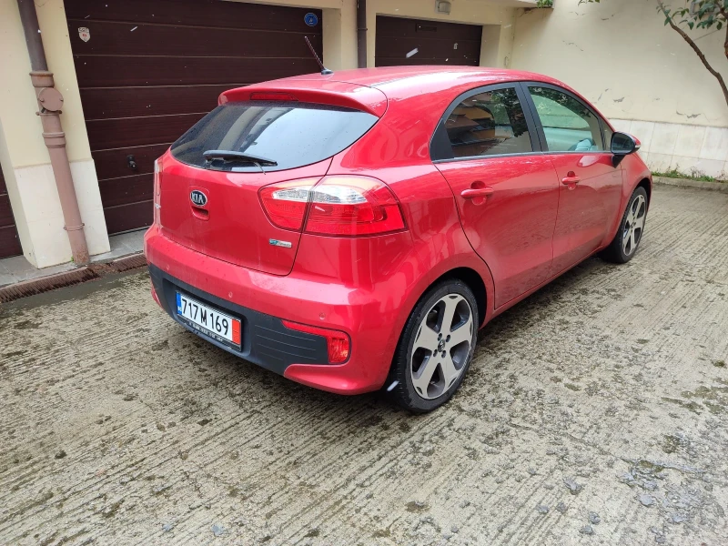 Kia Rio 1.2 бензин, снимка 5 - Автомобили и джипове - 52247068