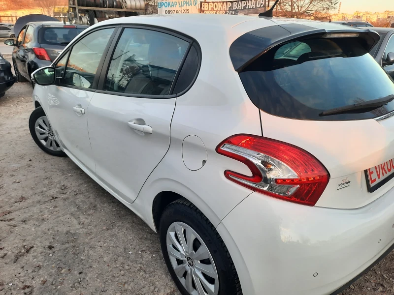 Peugeot 208 201та КОЖА, АВТОМАТ, НОВА!, снимка 5 - Автомобили и джипове - 48371067