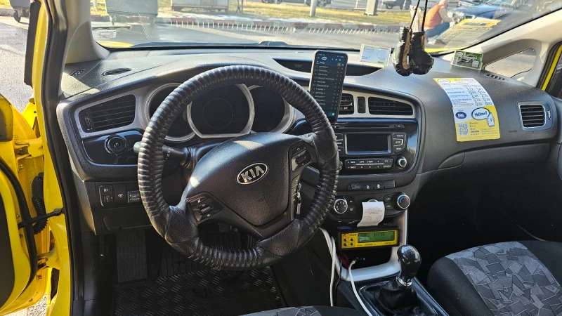 Kia Ceed, снимка 16 - Автомобили и джипове - 48901215