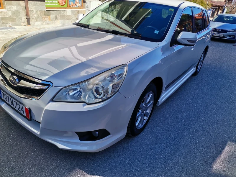 Subaru Legacy 2.0, 150кс, рьчни скорости, SWISS FAMILY, Топ сьст, снимка 3 - Автомобили и джипове - 49582475