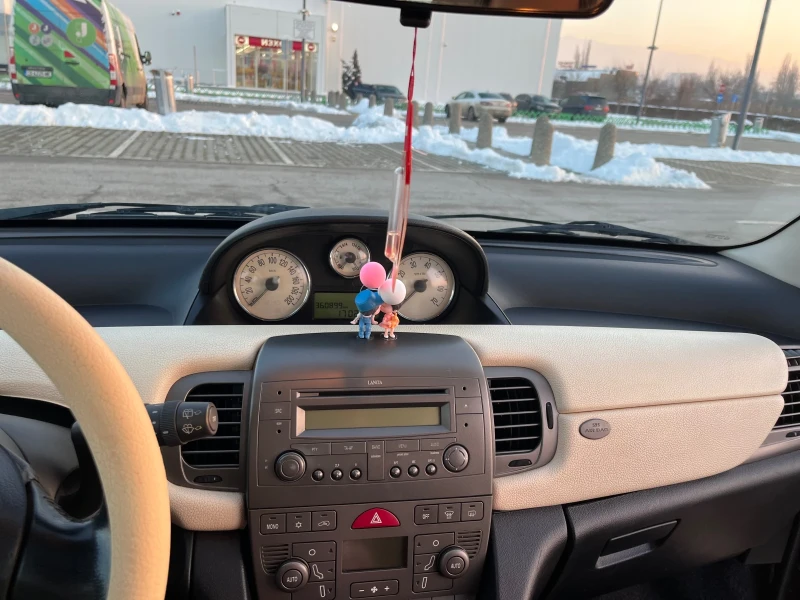 Lancia Ypsilon 1.3 multi jet, снимка 6 - Автомобили и джипове - 52284815