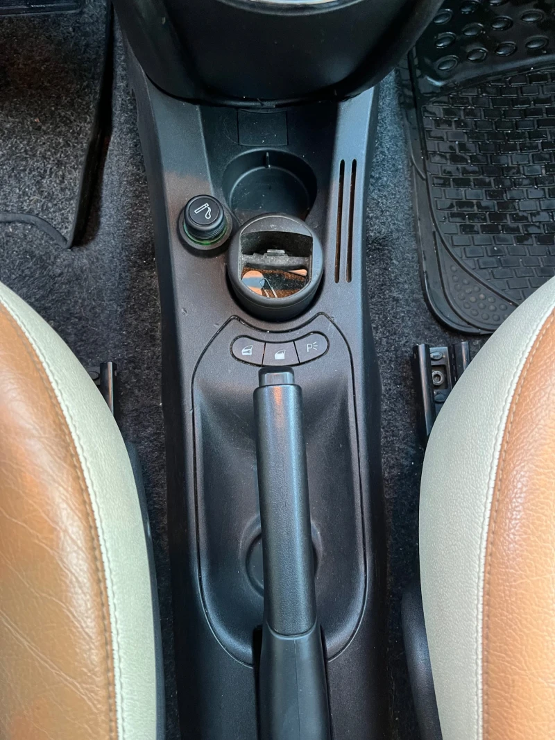 Lancia Ypsilon 1.3 multi jet, снимка 10 - Автомобили и джипове - 52284815