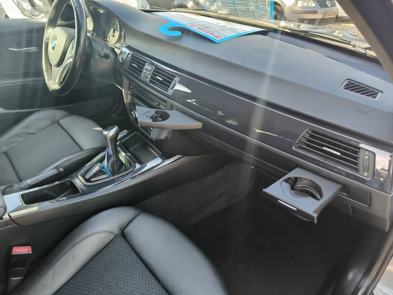 BMW 318 2.0i, снимка 12 - Автомобили и джипове - 51998794