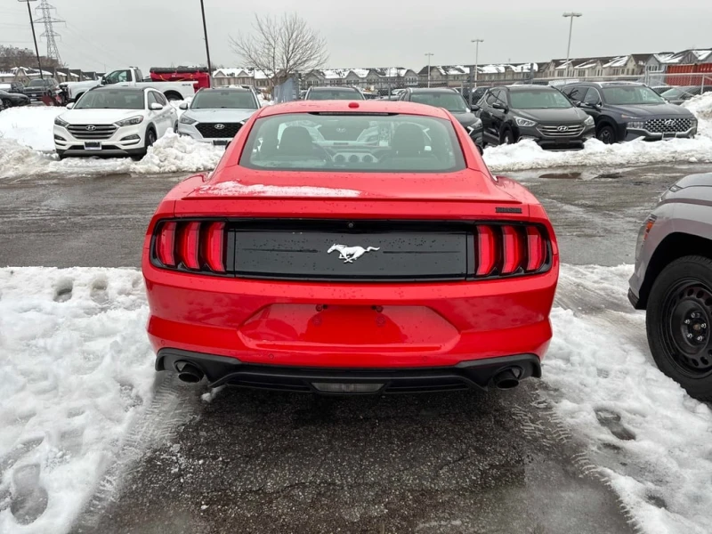 Ford Mustang 2019 EcoBoost * CARFAX * БЕЗ ПЪРВОНАЧАЛНА ВНОСКА, снимка 5 - Автомобили и джипове - 53122612
