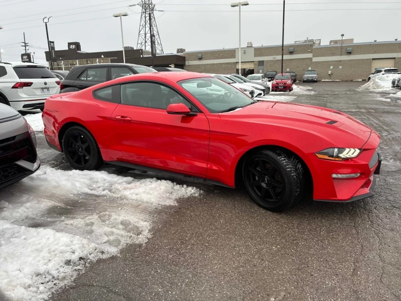 Ford Mustang 2019 EcoBoost * CARFAX * БЕЗ ПЪРВОНАЧАЛНА ВНОСКА, снимка 4 - Автомобили и джипове - 53122612