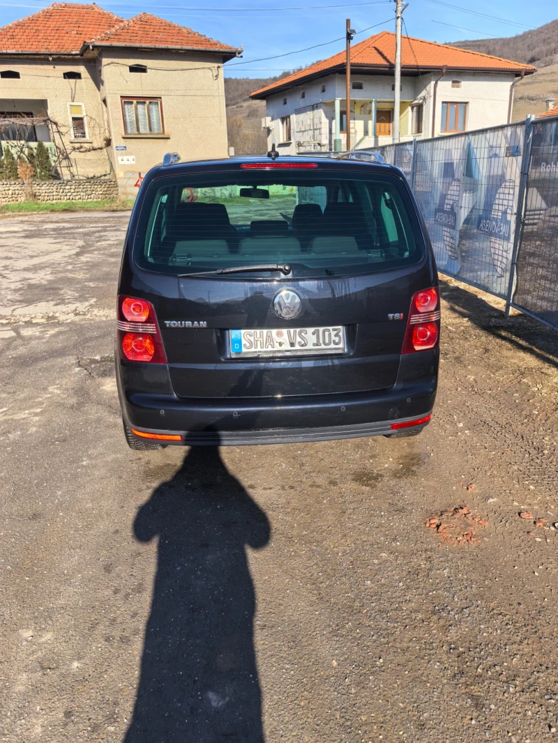 VW Touran, снимка 4 - Автомобили и джипове - 53254597