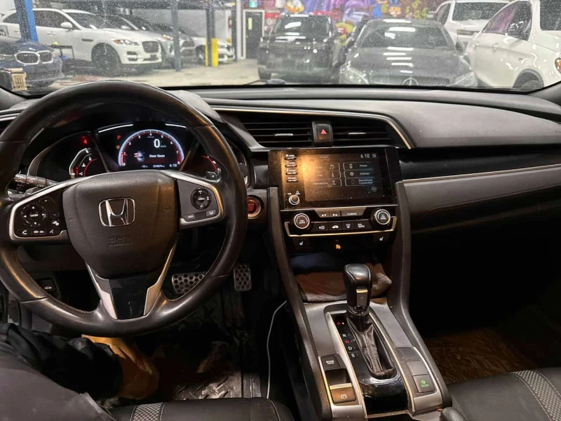 Honda Civic * Sport * CARFAX * БЕЗ ПЪРВОНАЧАЛНА ВНОСКА, снимка 9 - Автомобили и джипове - 53588587