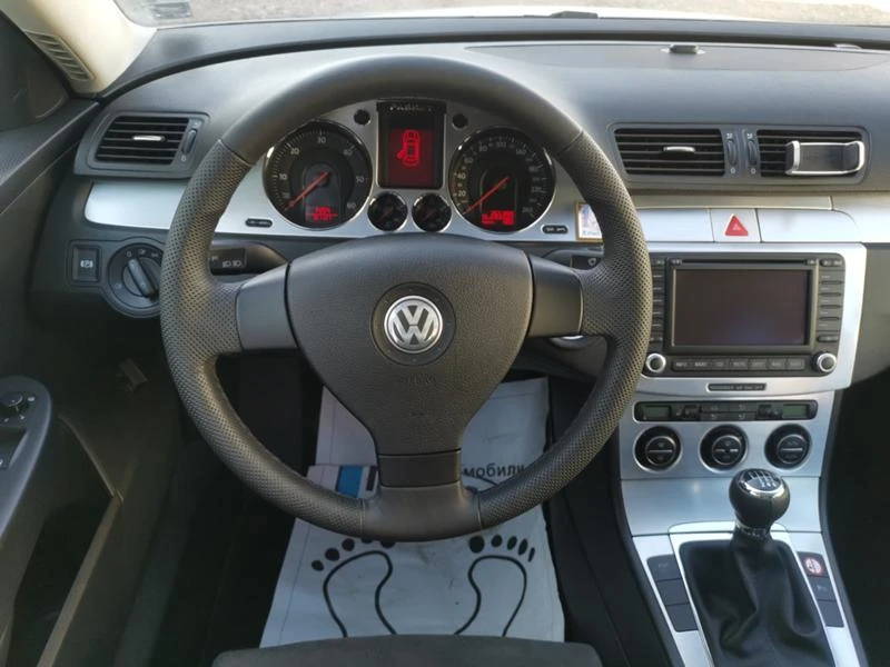 VW Passat 2.0TDI BMP 140 4X4, снимка 14 - Автомобили и джипове - 44175306