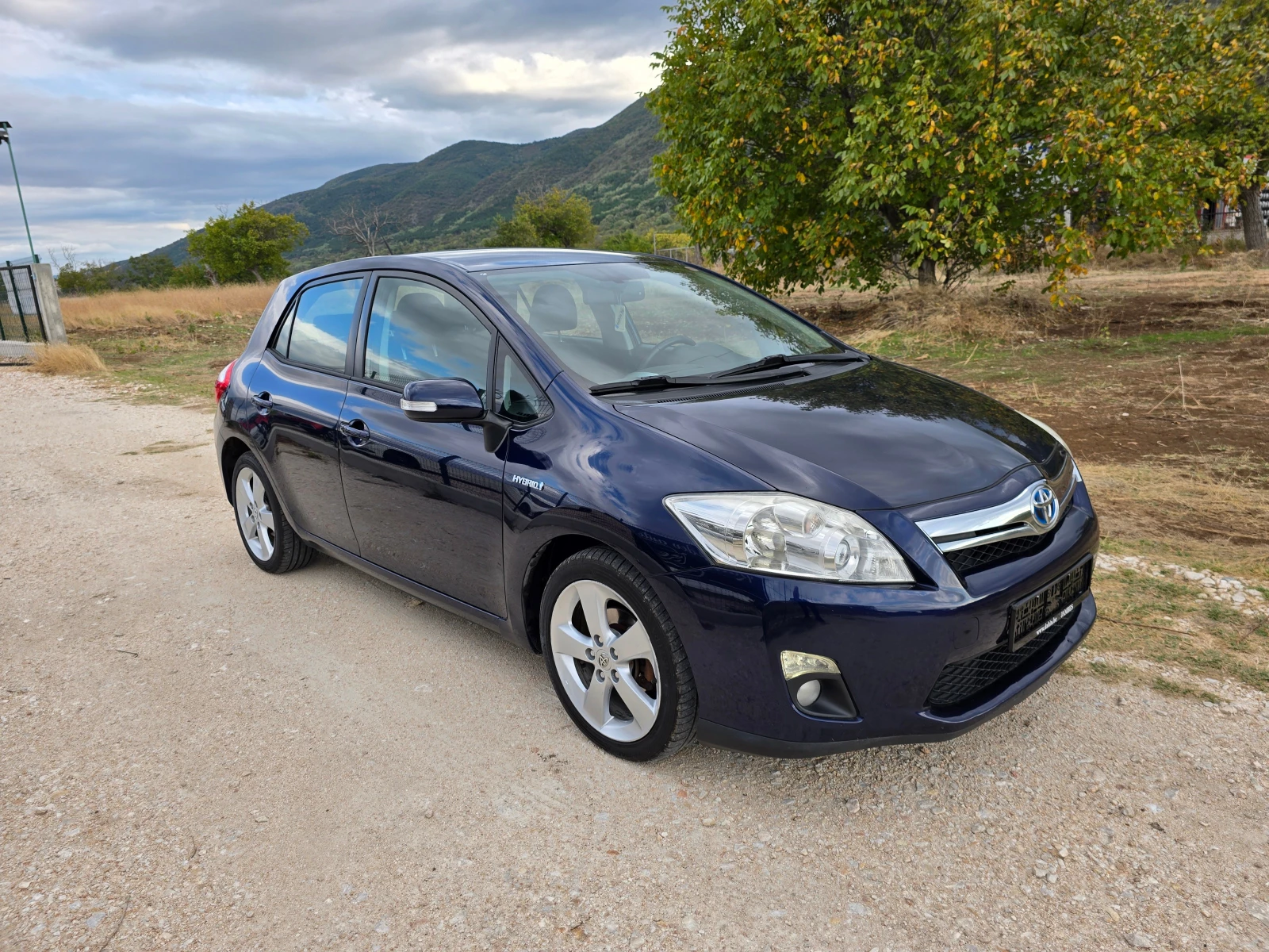 Toyota Auris 1.8VVT-I  HYBRID - изображение 5