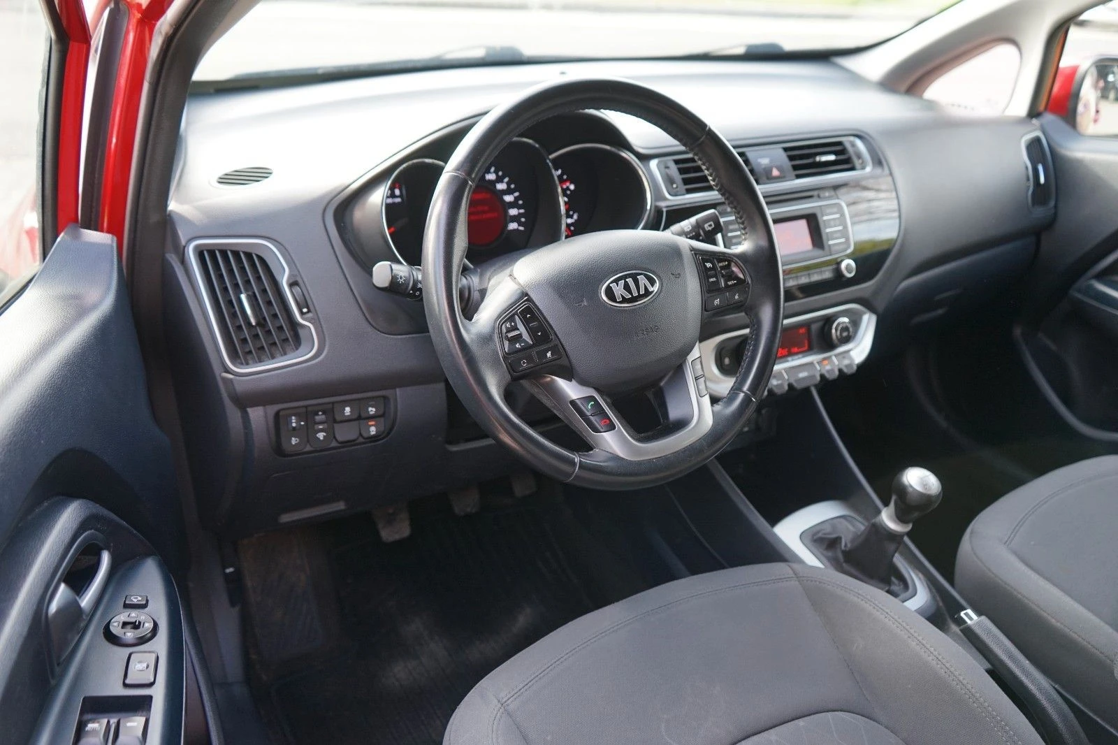 Kia Rio 1.2 бензин - изображение 3