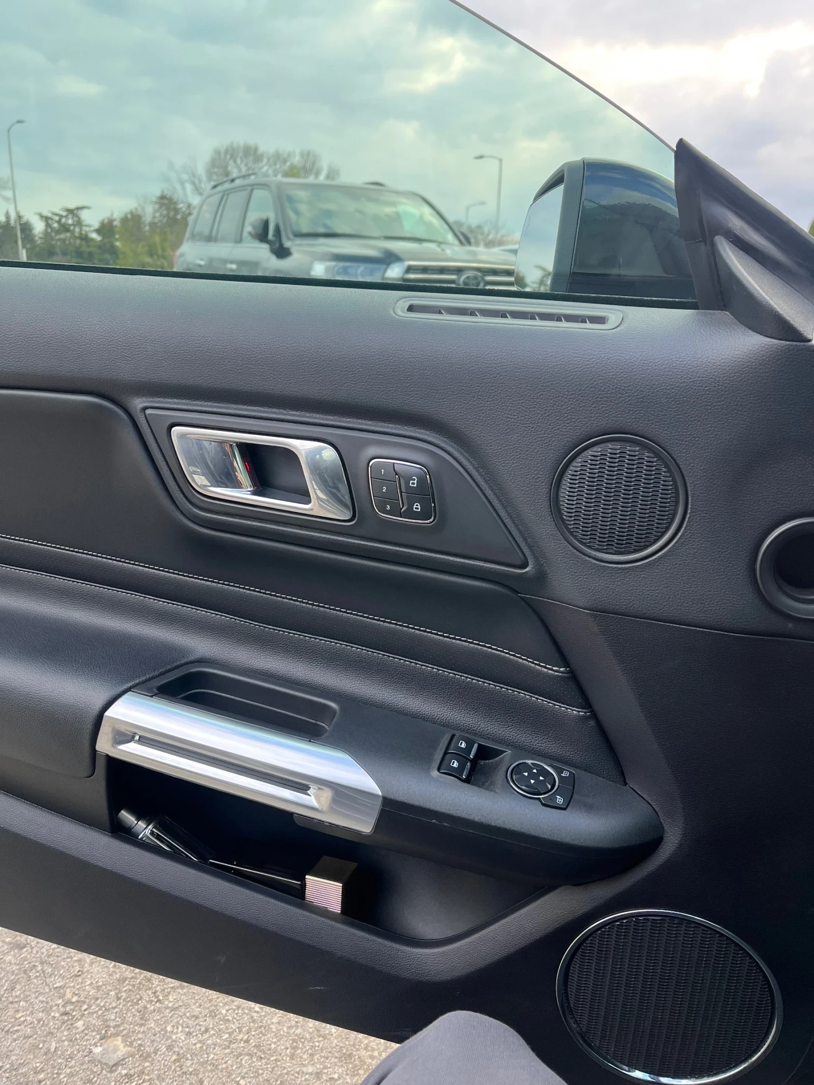 Ford Mustang 2.3 ECO BOOST PREMIUM KEYLESS - изображение 9