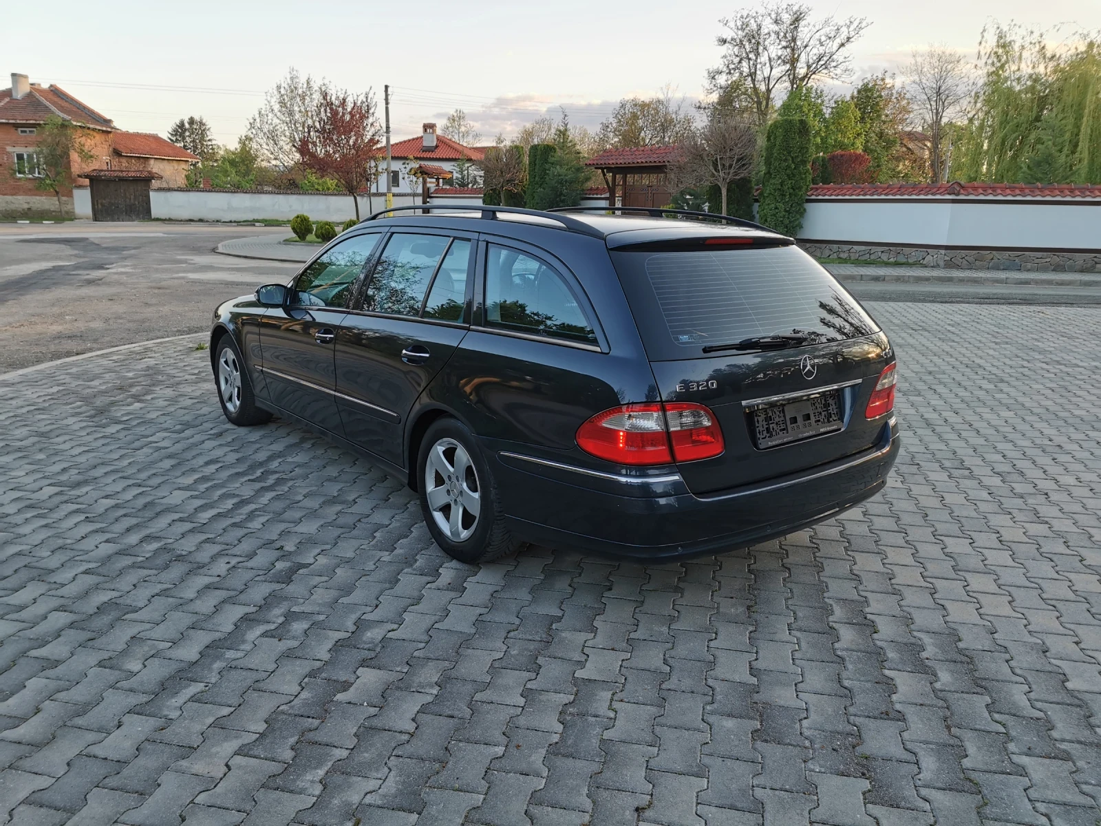 Mercedes-Benz E 320 Avandgarde - изображение 5
