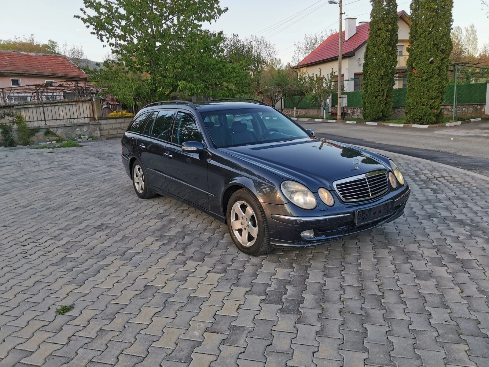 Mercedes-Benz E 320 Avandgarde - изображение 2