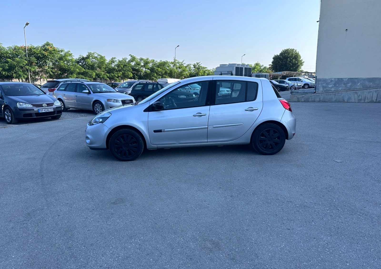Renault Clio 1.2i GAZ - НАВИГАЦИЯ - РЕАЛНИ КИЛОМЕТРИ - изображение 8