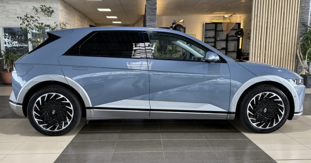 Hyundai Ioniq 5 UNIQ* 77.4KW* 325H.P.* AWD* ГАРАНЦИЯ* PANO* 20INCH - изображение 4