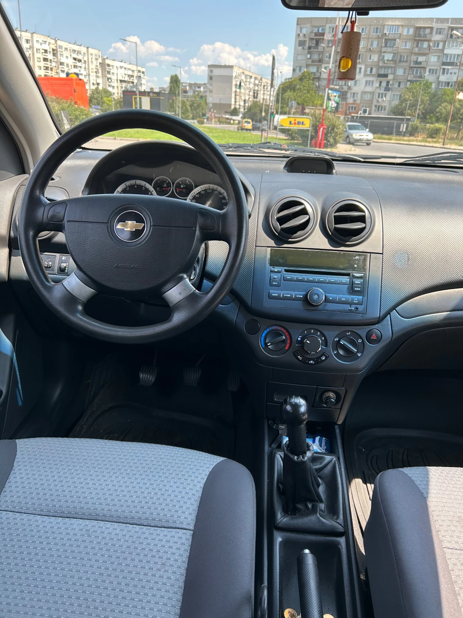 Chevrolet Aveo  - изображение 4