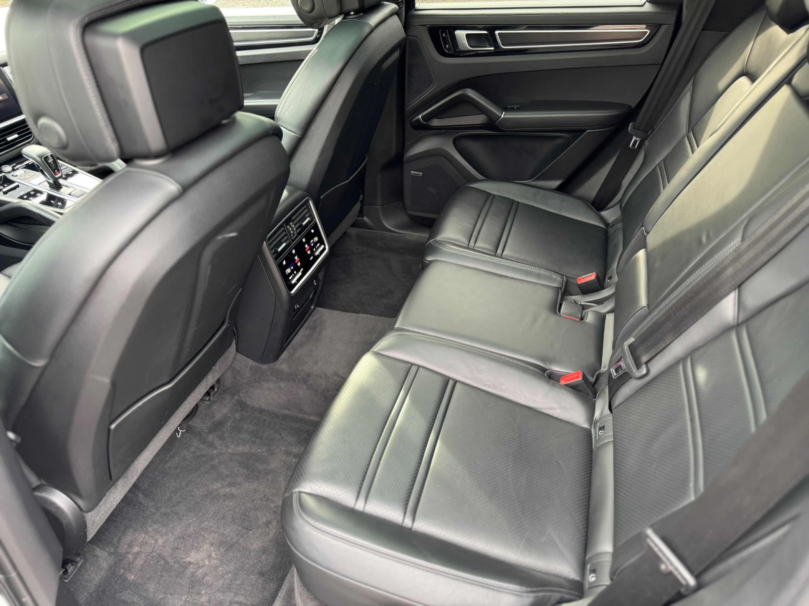 Porsche Cayenne GTS CARFAX, снимка 12 - Автомобили и джипове - 56593420