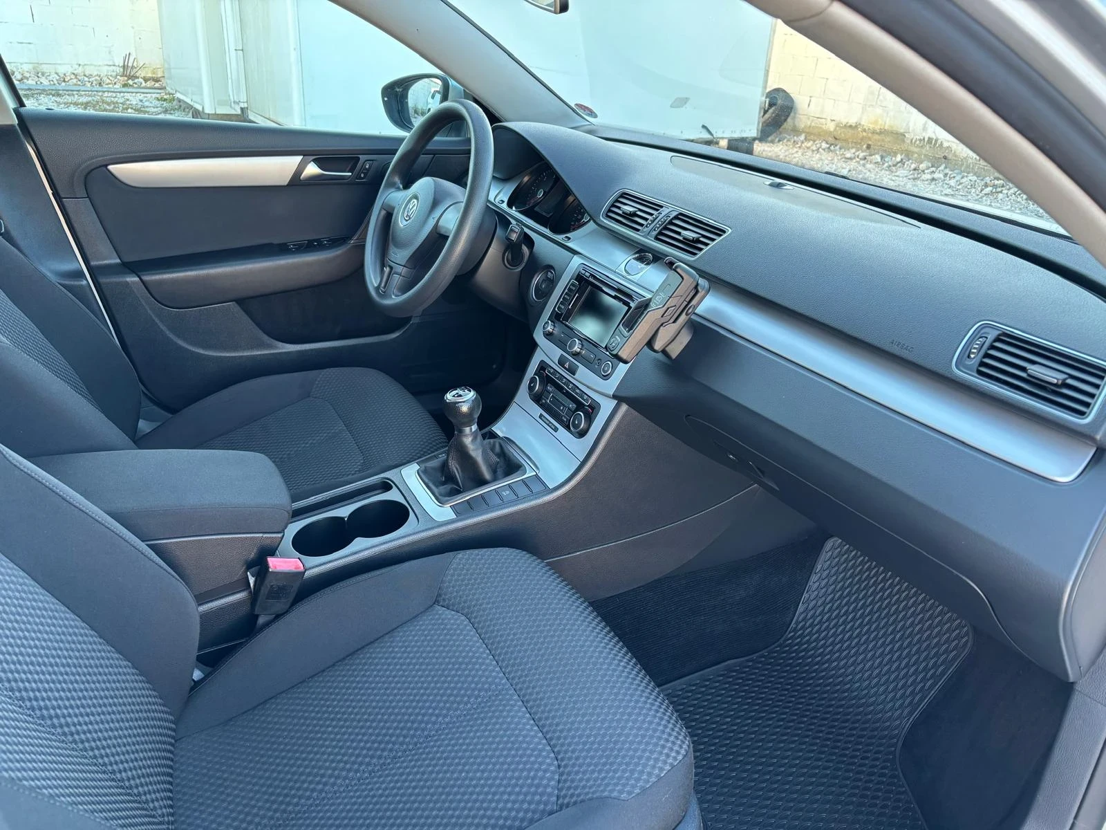 VW Passat 1.6 tdi | Mobile.bg � ����������� 8