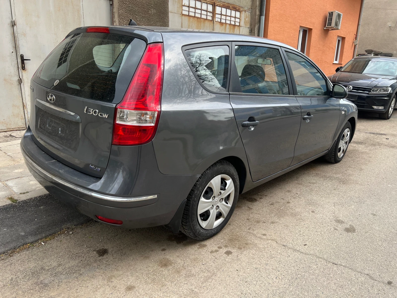 Hyundai I30 1.4i, снимка 4 - Автомобили и джипове - 53767344