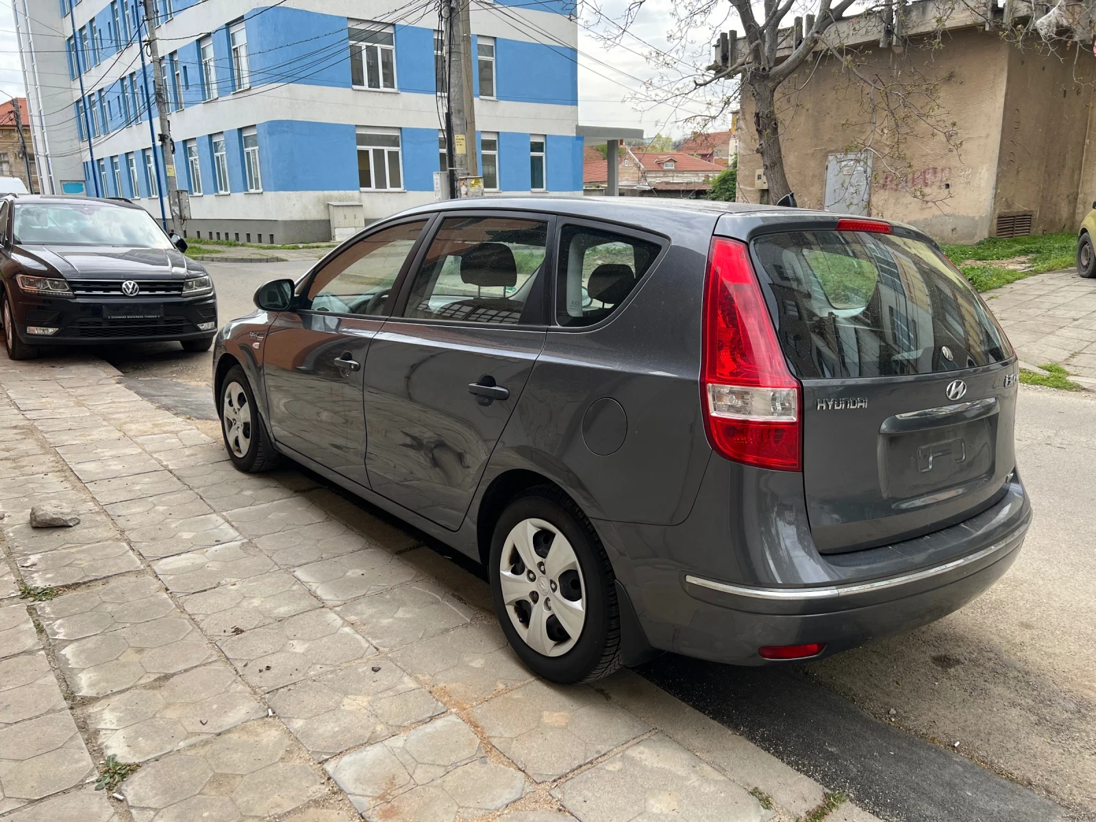 Hyundai I30 1.4i, снимка 6 - Автомобили и джипове - 53767344