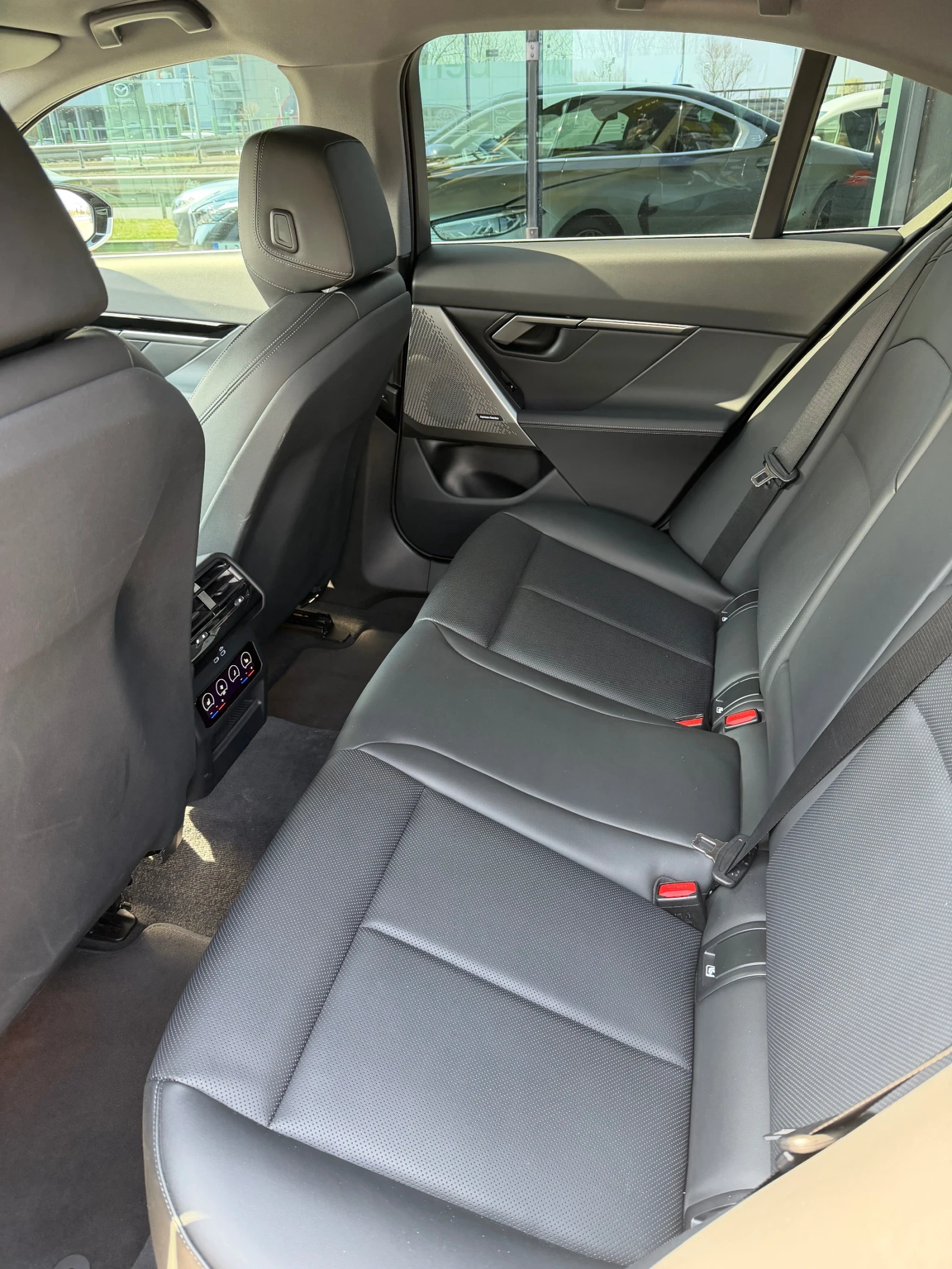 BMW 520 1700  месечна цена Оперативен лизинг, снимка 7 - Автомобили и джипове - 53905071