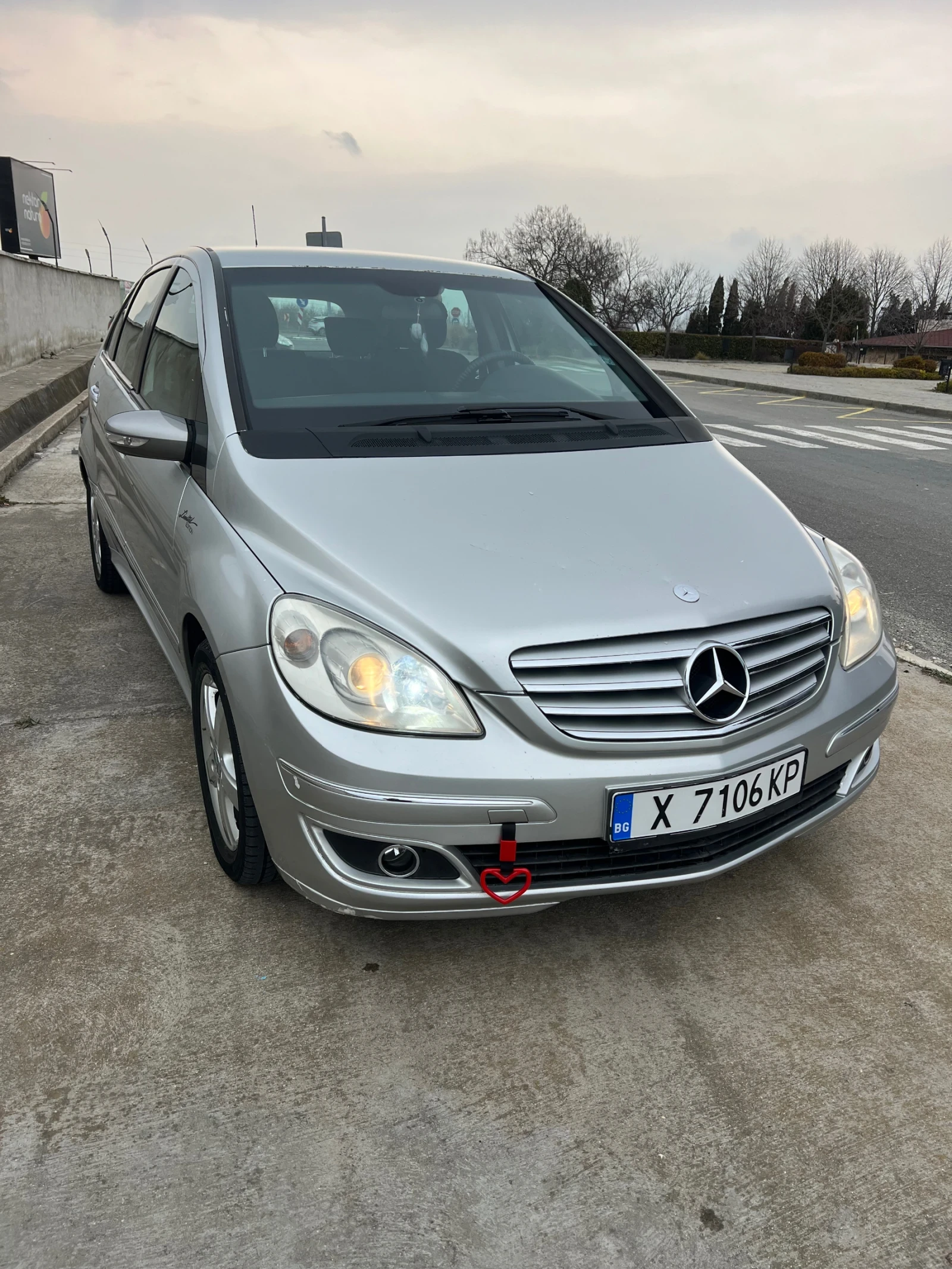 Mercedes-Benz B 200, снимка 3 - Автомобили и джипове - 53925634