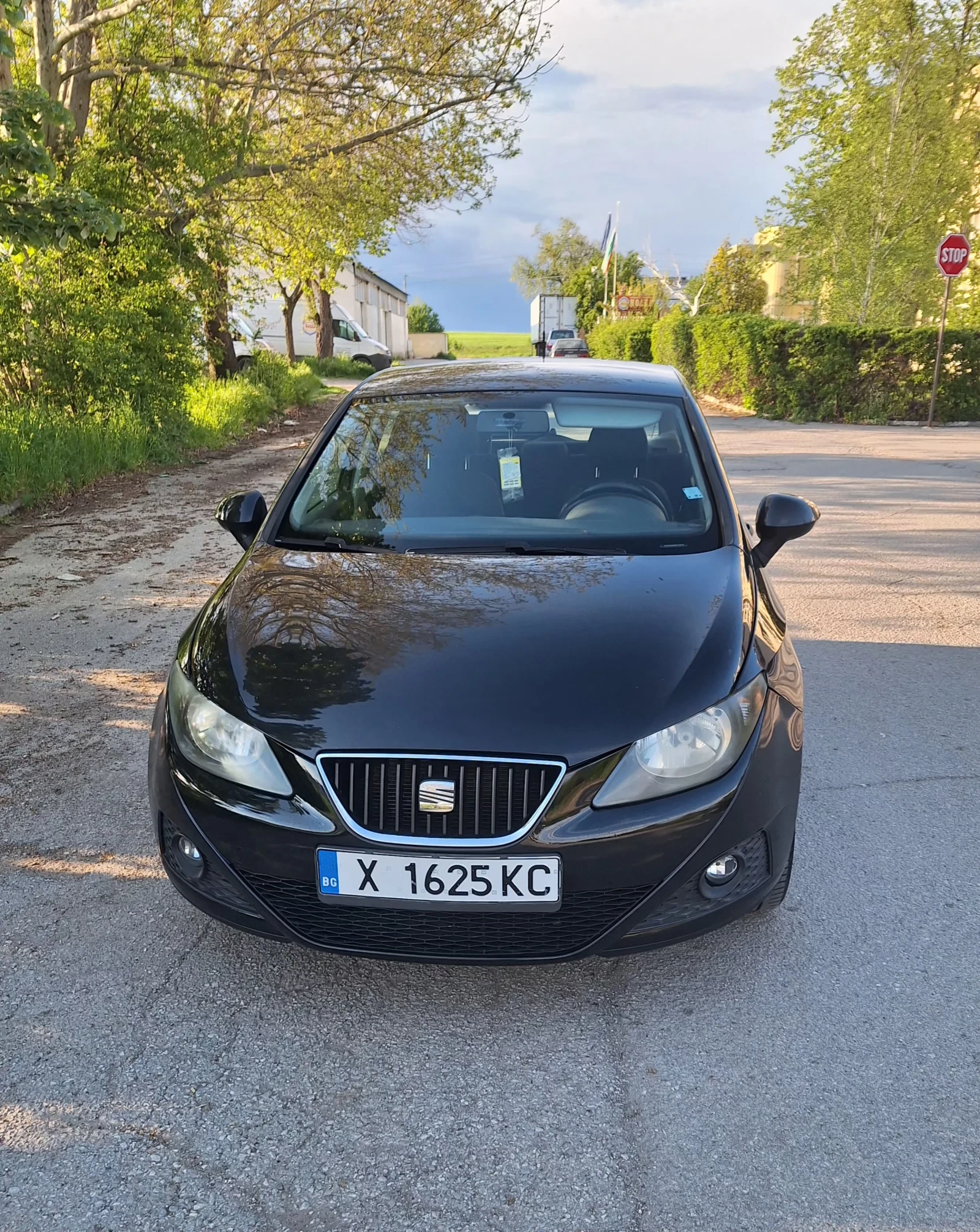 Seat Ibiza 1.2tdi, снимка 3 - Автомобили и джипове - 54391626