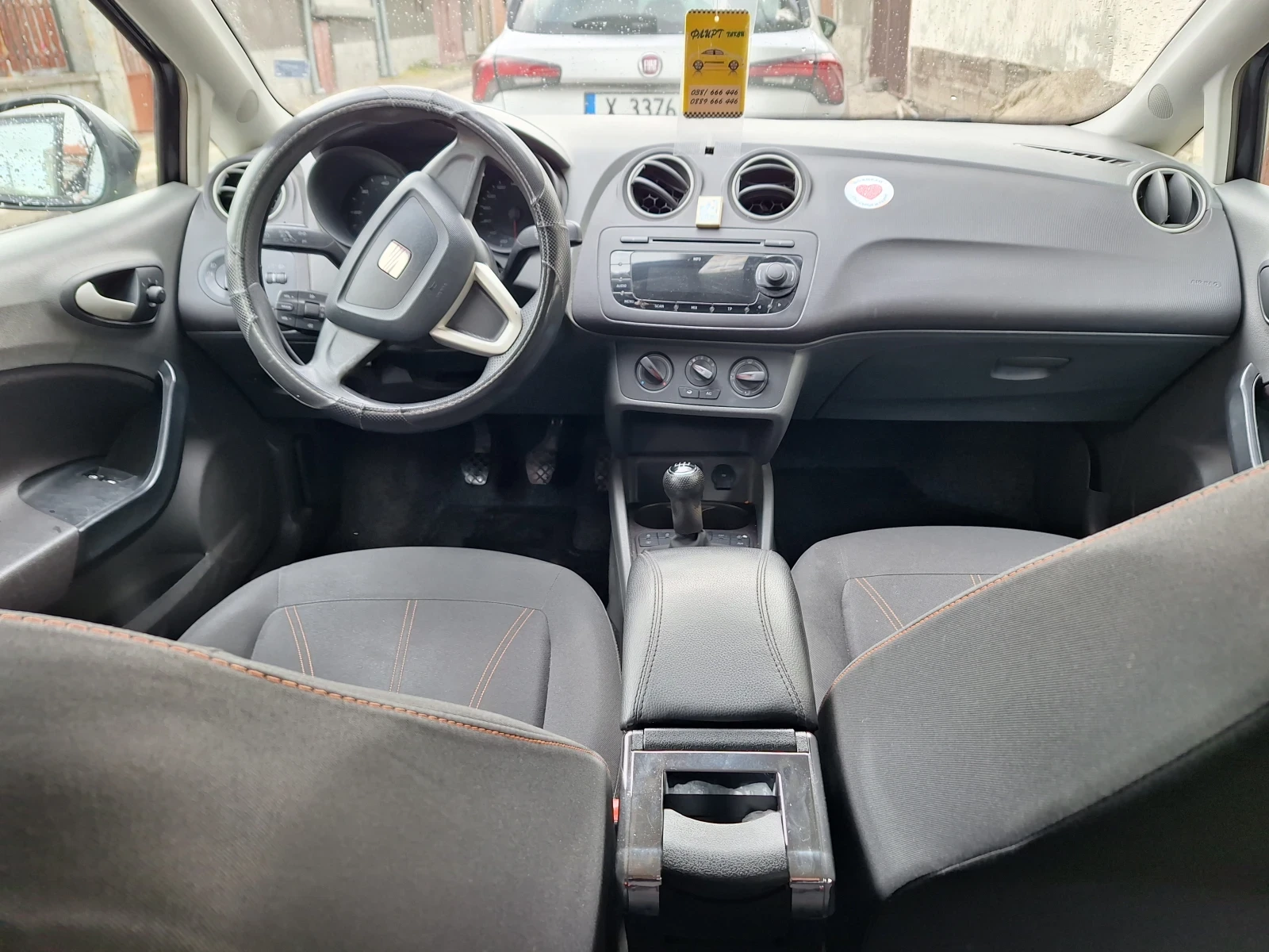 Seat Ibiza 1.2tdi, снимка 11 - Автомобили и джипове - 54391626