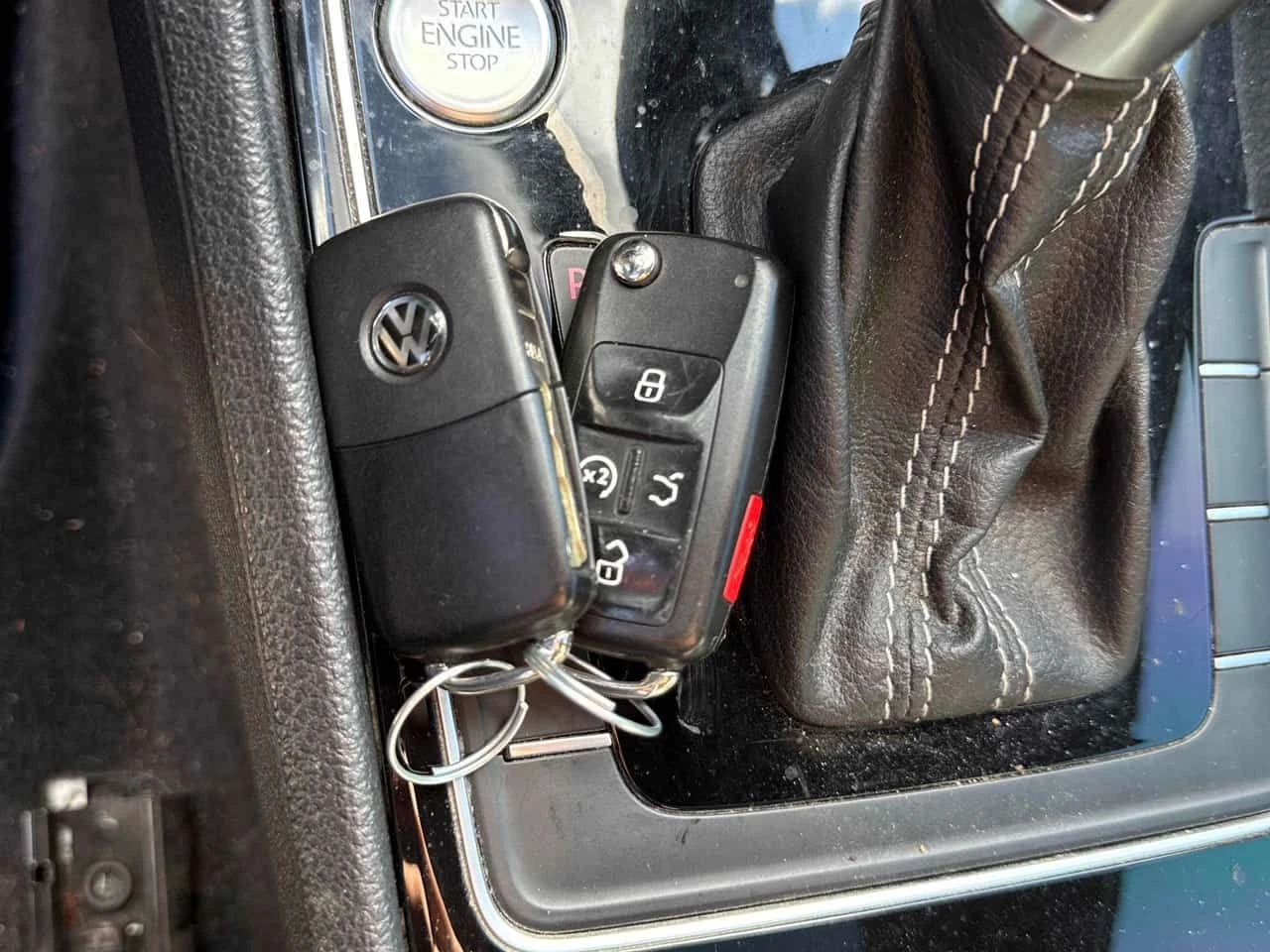 VW Passat * GT * CARFAX * ЦЕНА ДО БГ, снимка 11 - Автомобили и джипове - 54520942