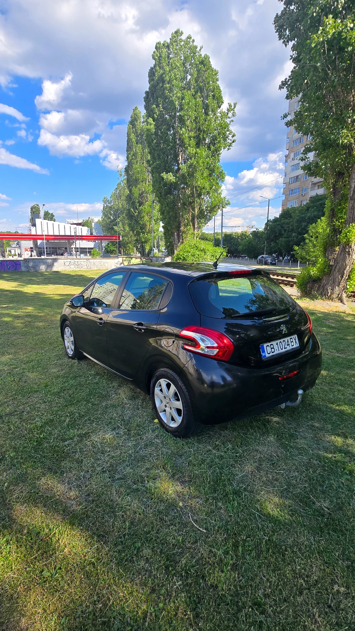 Peugeot 208 1.4 HDI, снимка 9 - Автомобили и джипове - 54736334