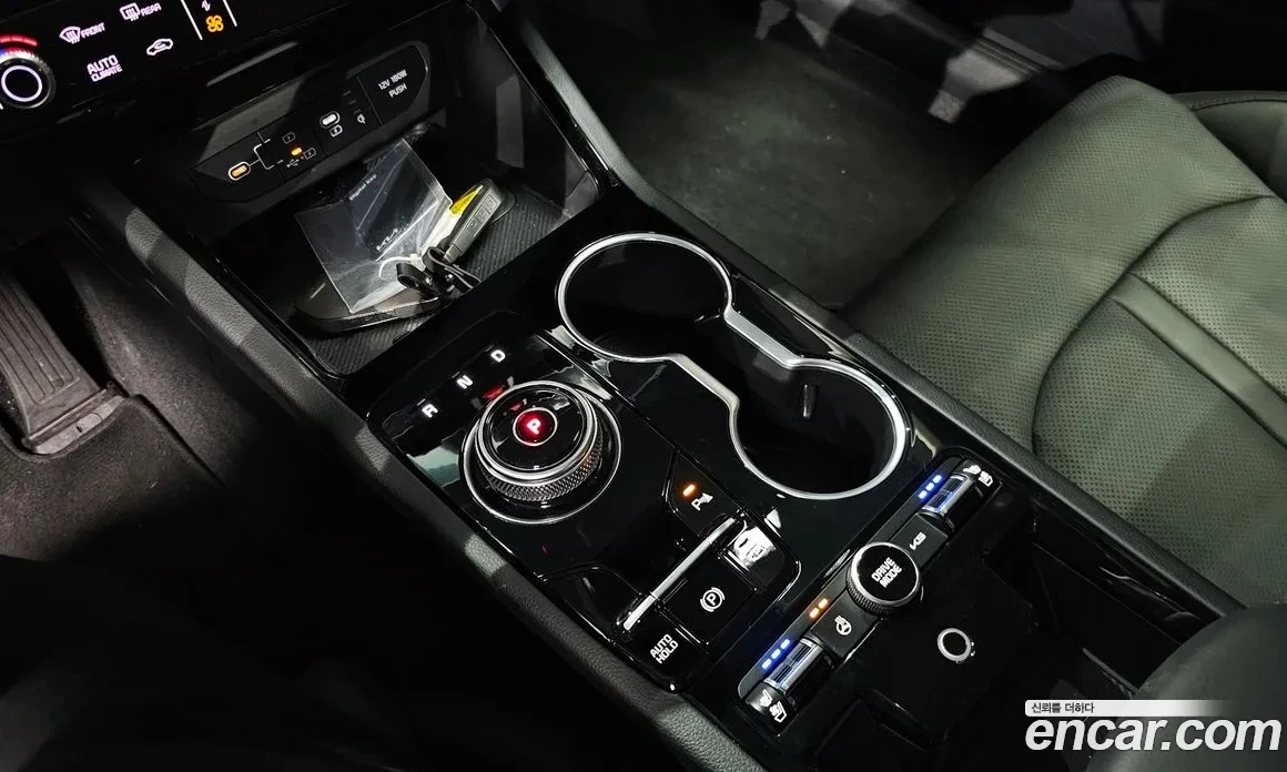 Kia K5 * NOBLESSE* HYBRID* DIS* 360* LANE* ASSIST* ОБДУХВ, снимка 13 - Автомобили и джипове - 54978707
