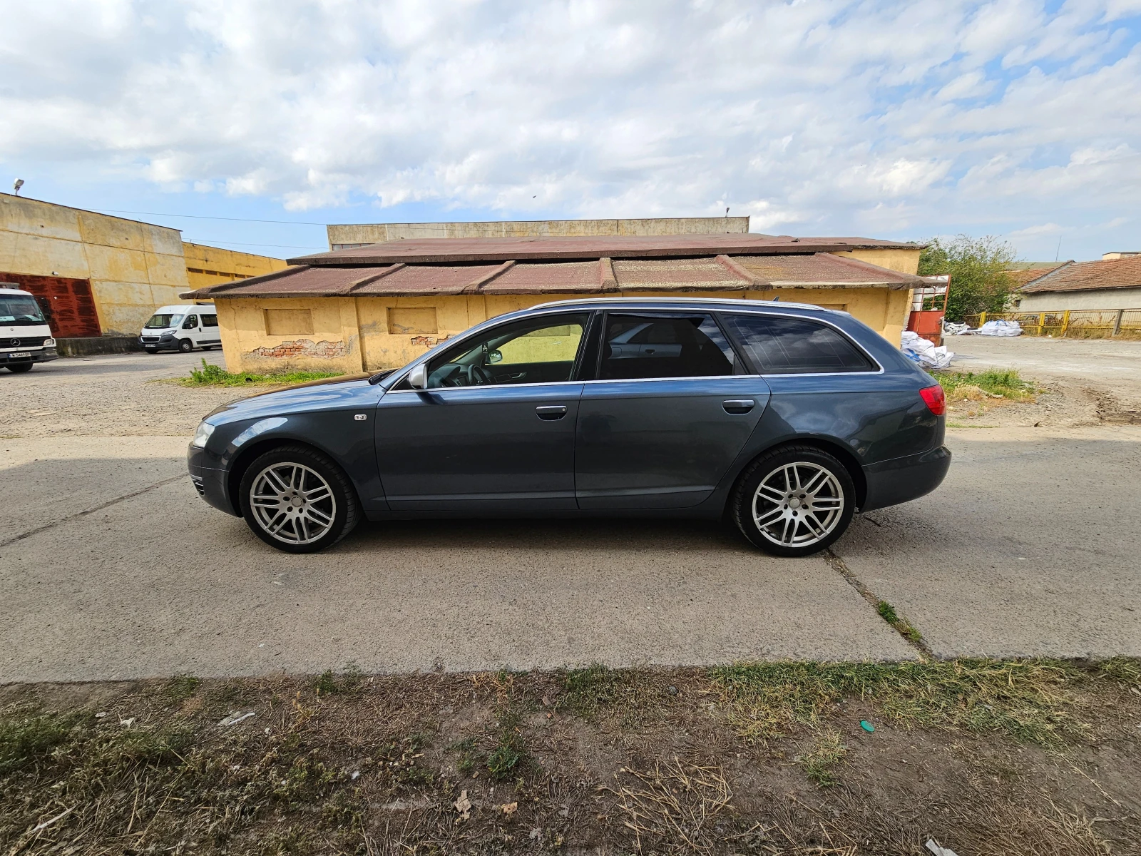Audi A6, снимка 2 - Автомобили и джипове - 55077557
