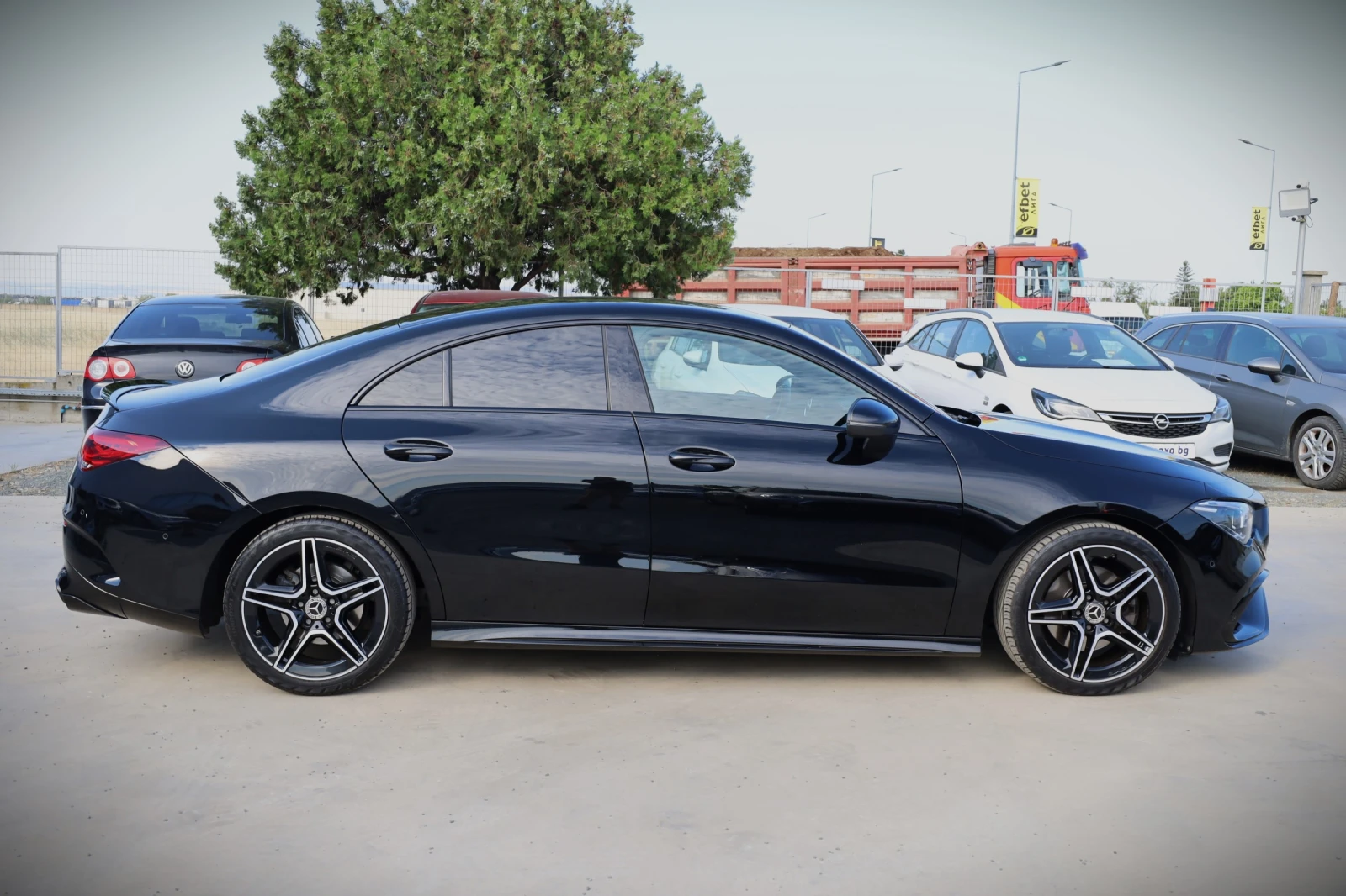 Mercedes-Benz CLA 220 2.2 D, снимка 4 - Автомобили и джипове - 55393487