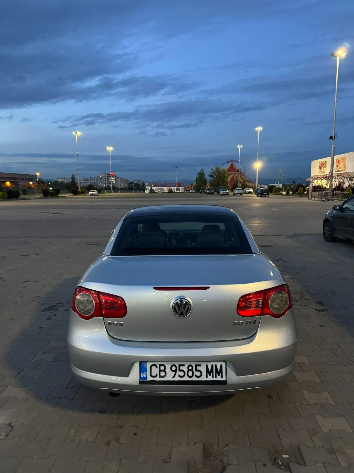 VW Eos 2.0 TDI CABRIO, снимка 10 - Автомобили и джипове - 55973637