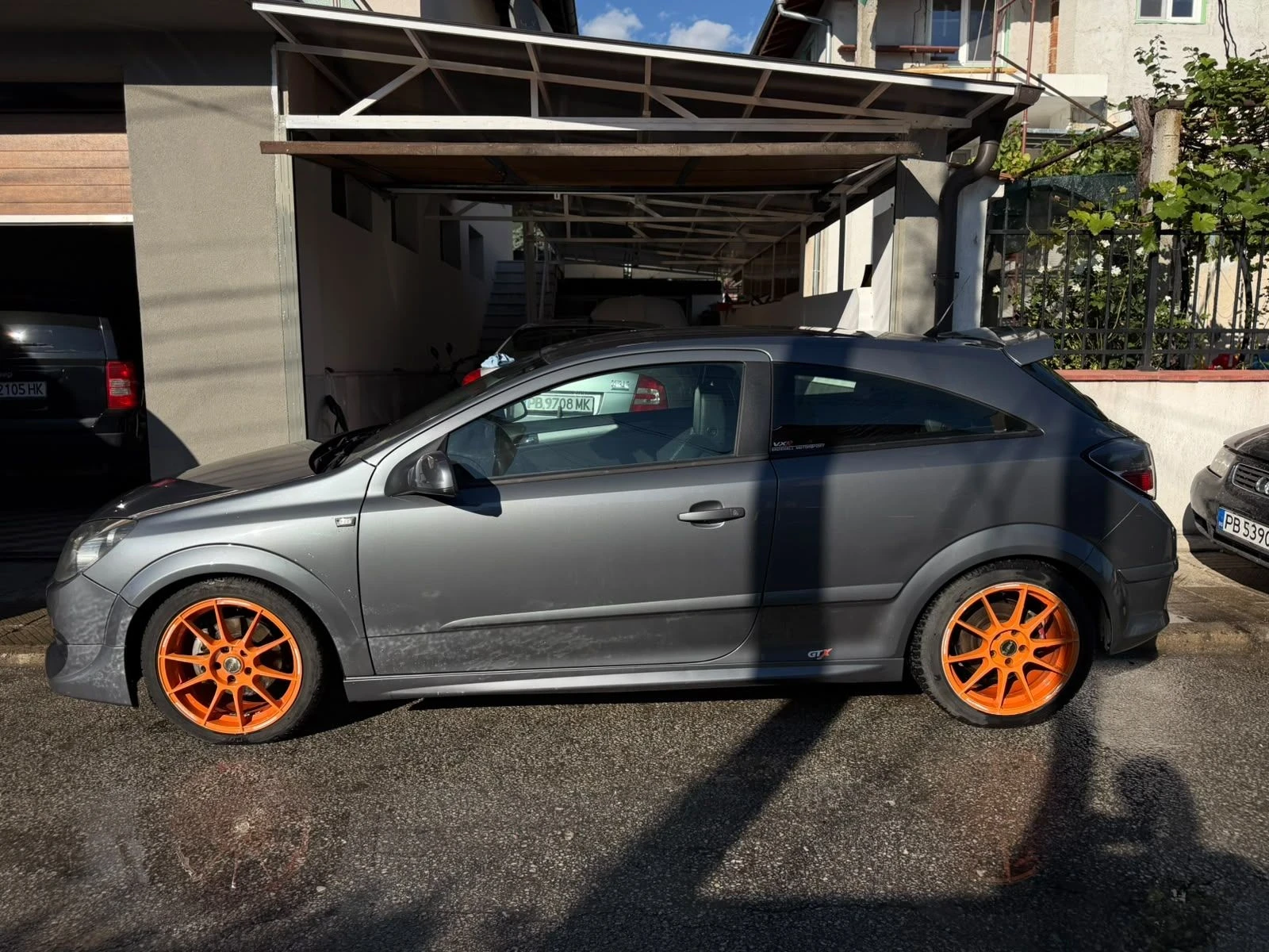 Opel Astra GTC 1.6 , снимка 3 - Автомобили и джипове - 56120249